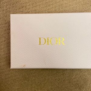 Dior box
